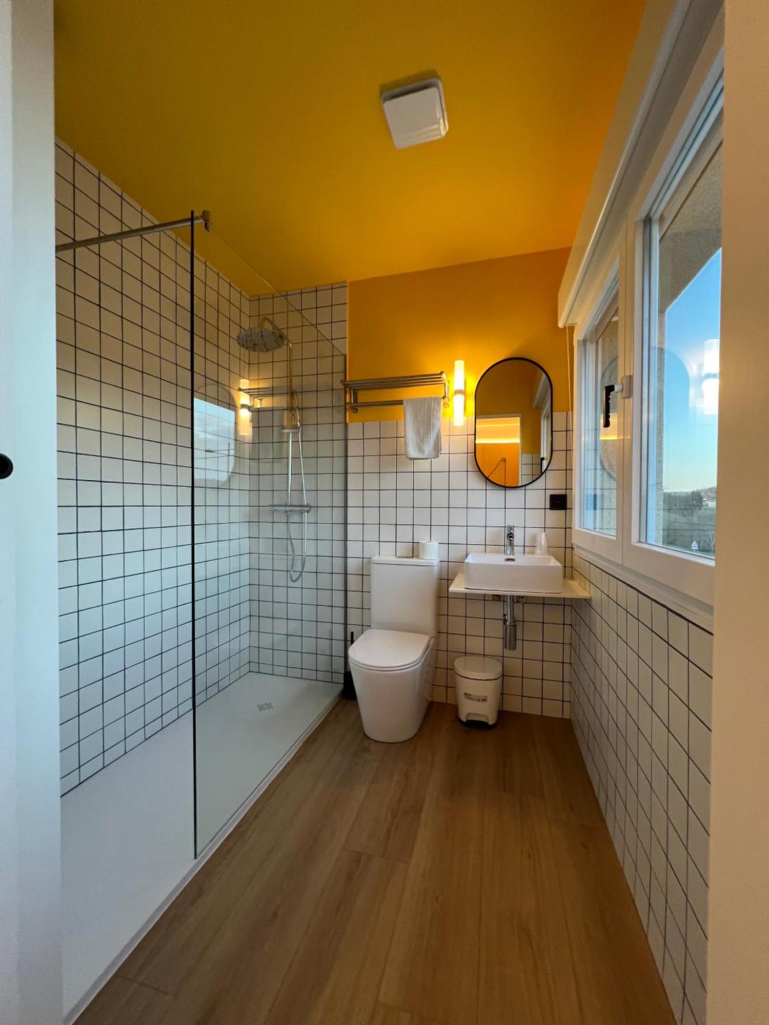 Albergue O Burgo O Pedrouzo Ngoại thất bức ảnh